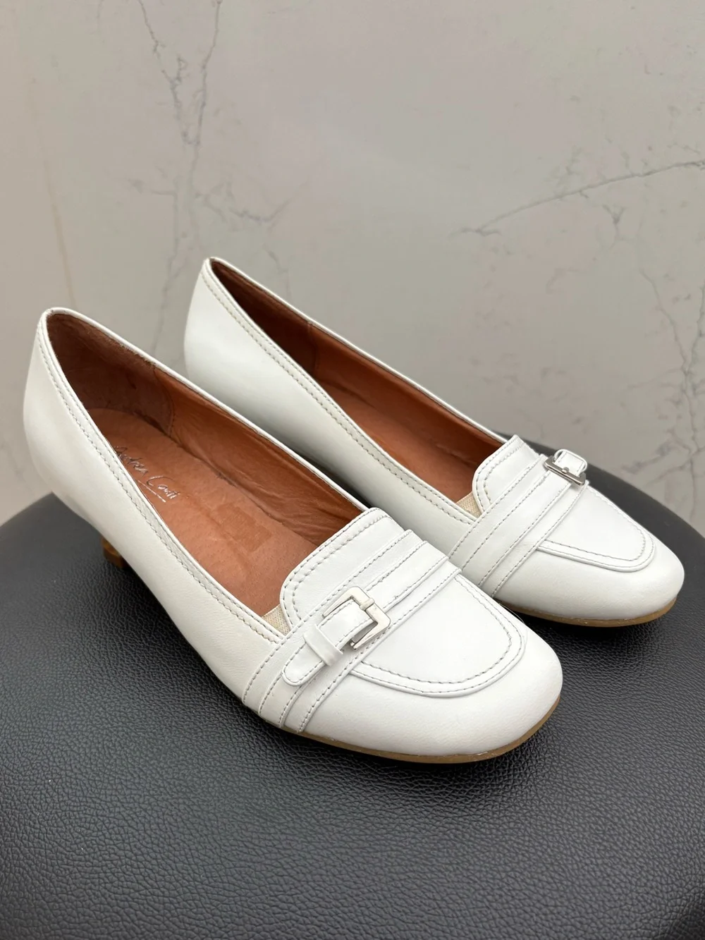 Andrea Conti White Leather Loafer Kitten Low Heel Pumps Comfort Shoes Size 6